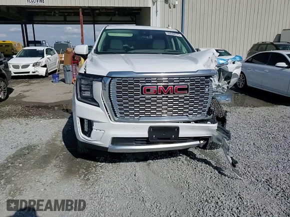 2024 GMC Yukon Denali with VIN 1GKS2DKL9RR135136, listed as a Copart auction lot 50688575 with 4,077 mi miles and Salvage Title. Bid and sale history available at carsss.com. Image 14.