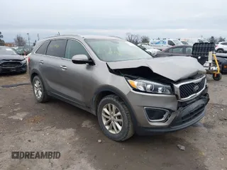 2016 Kia Sorento LX with VIN 5XYPGDA33GG145760, listed as a IAAI auction lot 41138936 with 156,010 mi miles. Bid and sale history available at carsss.com. Image 1.