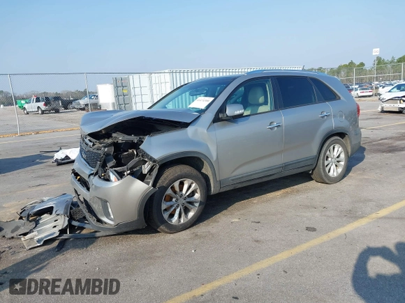 2015 Kia Sorento EX with VIN 5XYKU4A73FG627715, listed as a IAAI auction lot 41474300 with 51,940 mi miles. Bid and sale history available at carsss.com. Image 16.