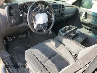 2008 Chevrolet Silverado 1500 1LT with VIN 2GCEC13J881157539, listed as a Copart auction lot 79116054 with 228,228 mi miles and Salvage Title. Bid and sale history available at DreamBid. Image 8.