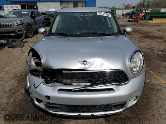 2012 MINI Countryman S with VIN WMWZC5C59CWL61048, listed as a Copart auction lot 54211965 with 136,953 mi miles and Clean Title. Bid and sale history available at DreamBid. Image 5.