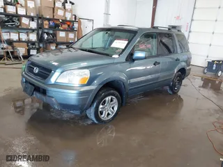 2005 Honda Pilot EX-L with VIN 2HKYF18545H504245, listed as a IAAI auction lot 41715449 with 236,985 mi miles. Bid and sale history available at carsss.com. Image 2.