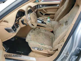 2014 Porsche Panamera 4S Executive with VIN WP0BB2A75EL062252, listed as a Copart auction lot 77269564 with 83,124 mi miles and Salvage Title. Bid and sale history available at DreamBid. Image 7.