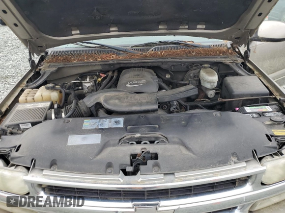 2003 Chevrolet Suburban Z71 z VIN 3GNFK16Z23G187474, wystawiony jako Copart lot #51520675 z przebiegiem 247 872 mil mil oraz Czysty tytuł • Clean title. Historia ofert i sprzedaży dostępna na DreamBid. Obrazek 12.