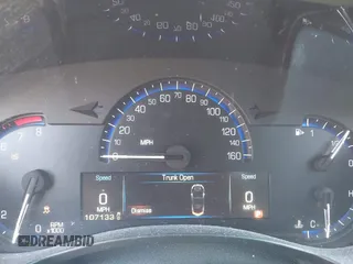 2013 Cadillac ATS z VIN 1G6AA5RX3D0175365, wystawiony jako IAAI lot #42024806 z przebiegiem 107 133 mil mil oraz . Historia ofert i sprzedaży dostępna na DreamBid. Obrazek 7.
