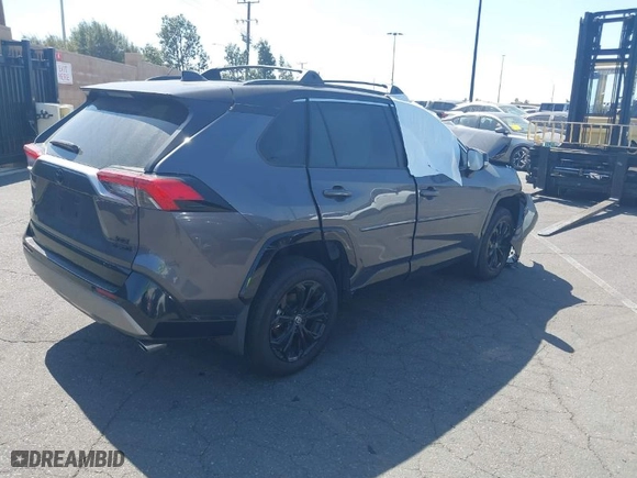 2024 Toyota RAV4 Hybrid XSE with VIN 4T3E6RFV8RU166447, listed as a IAAI auction lot 41772469 with 17,015 mi miles. Bid and sale history available at carsss.com. Image 4.