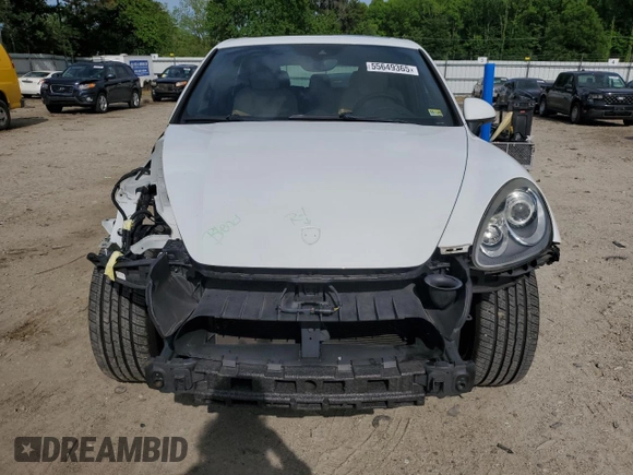 2014 Porsche Cayenne z VIN WP1AA2A2XELA95345, wystawiony jako Copart lot #55649365 z przebiegiem 116 325 mil mil oraz Szkoda całkowita • Salvage title. Historia ofert i sprzedaży dostępna na DreamBid. Obrazek 5.