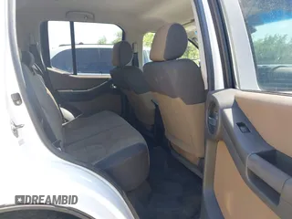 2005 Nissan Xterra S z VIN 5N1AN08W85C644846, wystawiony jako IAAI lot #41942899 z przebiegiem 172 518 mil mil oraz . Historia ofert i sprzedaży dostępna na DreamBid. Obrazek 8.