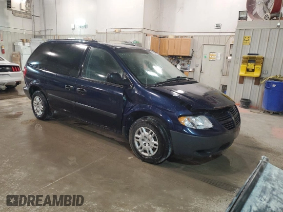 2005 Dodge Caravan SE z VIN 1D4GP25R75B395645, wystawiony jako Copart lot #75489974 z przebiegiem 93 876 mil mil oraz Szkoda całkowita • Salvage title. Historia ofert i sprzedaży dostępna na DreamBid. Obrazek 4.