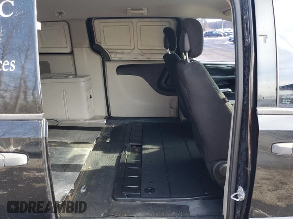2014 Ram Cargo Van Tradesman with VIN 2C4JRGAG4ER141357, listed as a Copart auction lot 46210925 with 130,629 mi miles and Clean Title. Bid and sale history available at carsss.com. Image 11.