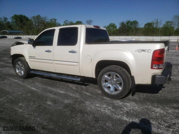 2013 GMC Sierra 1500 SLT with VIN 3GTP2WE70DG252706, listed as a Copart auction lot 52069795 with 145,677 mi miles and Salvage Title. Bid and sale history available at carsss.com. Image 2.