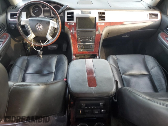 2008 Cadillac Escalade EXT z VIN 3GYFK62868G309760, wystawiony jako Copart lot #84683054 z przebiegiem 147 625 mil mil oraz Szkoda całkowita • Salvage title. Historia ofert i sprzedaży dostępna na DreamBid. Obrazek 8.