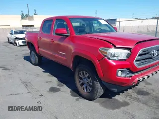 2016 Toyota Tacoma SR with VIN 3TMCZ5AN8GM035418, listed as a IAAI auction lot 41651018 with 171,498 mi miles. Bid and sale history available at carsss.com. Image 1.