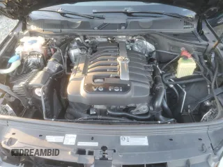 2013 Volkswagen Touareg Lux with VIN WVGEF9BP1DD001025, listed as a Copart auction lot 83784314 with 205,871 mi miles and Salvage Title. Bid and sale history available at DreamBid. Image 12.