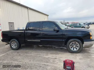 2007 Chevrolet Silverado 1500 Classic LS with VIN 2GCEC13V671141888, listed as a IAAI auction lot 41505952 with 372,350 mi miles. Bid and sale history available at carsss.com. Image 13.