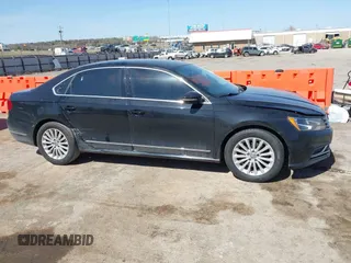 2016 Volkswagen Passat SE z VIN 1VWBS7A36GC056762, wystawiony jako IAAI lot #41848226 z przebiegiem 89 000 mil mil oraz . Historia ofert i sprzedaży dostępna na DreamBid. Obrazek 12.