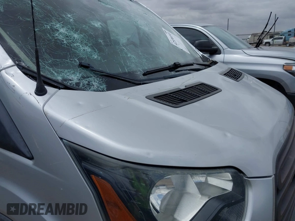 2017 Ford Transit XL с VIN 1FMZK1YM9HKA18930, выставлен на аукционе IAAI как лот 42530193 с пробегом 115 165 миль миль и . История ставок и продаж доступна на DreamBid. Изображение 6.