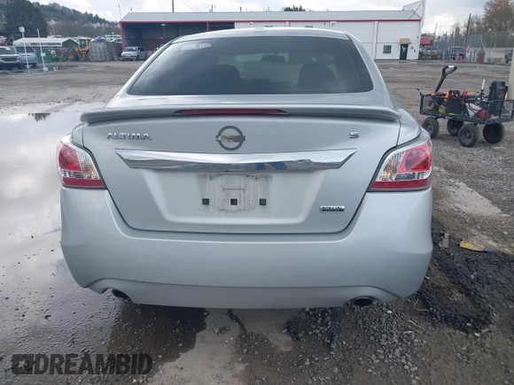 2015 Nissan Altima S with VIN 1N4AL3AP0FN900696, listed as a IAAI auction lot 41960816 with 168,139 mi miles and . Bid and sale history available at carsss.com. Image 17.