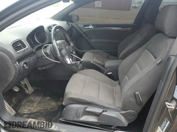 2013 Volkswagen GTI z VIN WVWEV7AJ2DW125334, wystawiony jako Copart lot #57248175 z przebiegiem Nie podano mil oraz Szkoda całkowita • Salvage title. Historia ofert i sprzedaży dostępna na DreamBid. Obrazek 7.