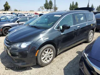 2021 Chrysler Voyager LXi with VIN 2C4RC1DG0MR551892, listed as a Copart auction lot 55516755 with 151,137 mi miles and Clean Title. Bid and sale history available at DreamBid. Image 1.