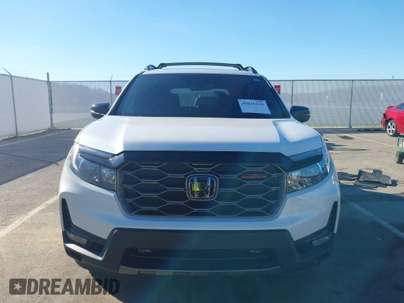 2023 Honda Passport TrailSport z VIN 5FNYF8H68PB007654, wystawiony jako IAAI lot #40816118 z przebiegiem 35 656 mil mil oraz . Historia ofert i sprzedaży dostępna na DreamBid. Obrazek 13.