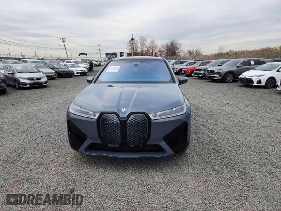 2024 BMW iX M60 z VIN WB533CF08RCR13397, wystawiony jako Copart lot #79058994 z przebiegiem 216 mil mil oraz Szkoda całkowita • Salvage title. Historia ofert i sprzedaży dostępna na DreamBid. Obrazek 5.