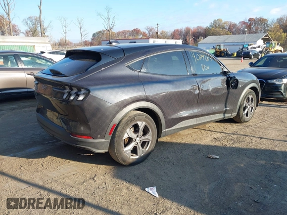 2021 Ford Mustang Mach-E Select z VIN 3FMTK1RM3MMA65264, wystawiony jako IAAI lot #40897877 z przebiegiem 52 212 mil mil oraz . Historia ofert i sprzedaży dostępna na DreamBid. Obrazek 4.