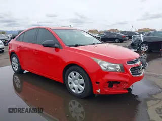 2015 Chevrolet Cruze LS z VIN 1G1PA5SH8F7130466, wystawiony jako IAAI lot #41788830 z przebiegiem 147 283 mil mil oraz . Historia ofert i sprzedaży dostępna na DreamBid. Obrazek 1.