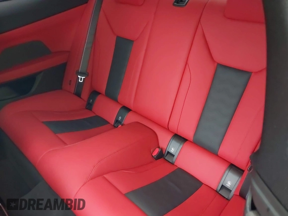 2023 BMW M4 Competition xDrive с VIN WBS43AZ00PCM16326, выставлен на аукционе IAAI как лот 42153872 с пробегом 10 165 миль миль и . История ставок и продаж доступна на DreamBid. Изображение 8.