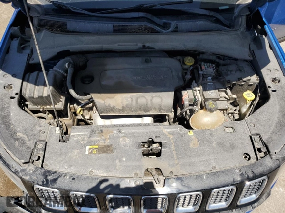 2017 Jeep Compass Latitude с VIN 3C4NJCBB6HT629411, выставлен на аукционе Copart как лот 56982885 с пробегом 109 913 миль миль и Списание • Salvage title. История ставок и продаж доступна на DreamBid. Изображение 12.