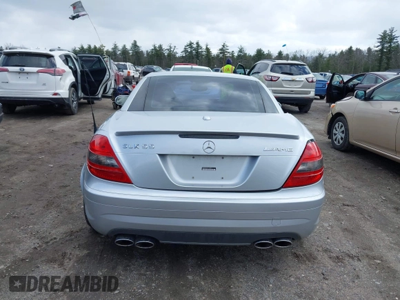 2006 Mercedes-Benz SLK 55 AMG with VIN WDBWK73F76F113039, listed as a IAAI auction lot 41982848 with 70,019 mi miles and . Bid and sale history available at DreamBid. Image 16.