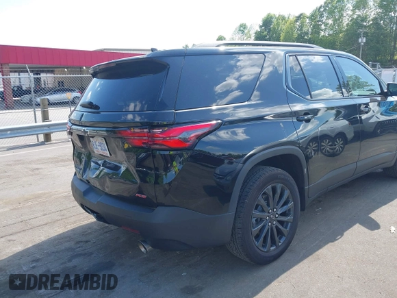 2023 Chevrolet Traverse RS z VIN 1GNERJKW0PJ261238, wystawiony jako IAAI lot #42216461 z przebiegiem 33 289 mil mil oraz . Historia ofert i sprzedaży dostępna na DreamBid. Obrazek 4.