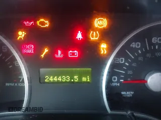 2009 Ford Explorer XLT z VIN 1FMEU63E29UA35032, wystawiony jako IAAI lot #41856170 z przebiegiem 244 433 mil mil oraz . Historia ofert i sprzedaży dostępna na DreamBid. Obrazek 7.