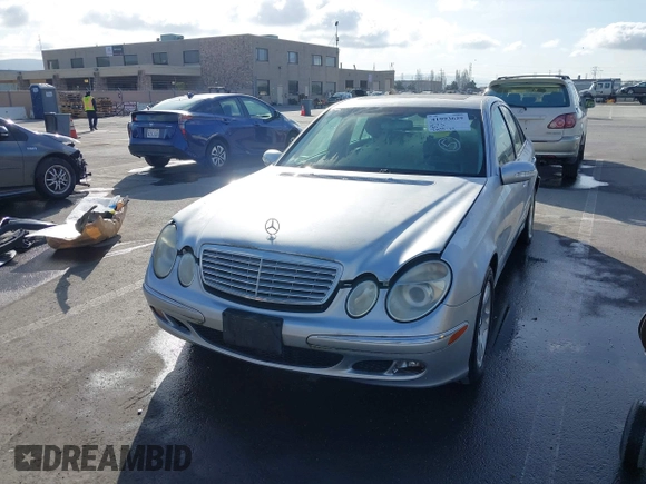 2004 Mercedes-Benz E 320 with VIN WDBUF65J84A487595, listed as a IAAI auction lot 41993629 with 212,359 mi miles and . Bid and sale history available at carsss.com. Image 6.