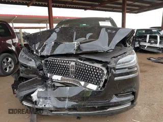 2024 Lincoln Aviator Reserve z VIN 5LM5J7WC2RGL05445, wystawiony jako IAAI lot #42184539 z przebiegiem 68 616 mil mil oraz . Historia ofert i sprzedaży dostępna na DreamBid. Obrazek 6.