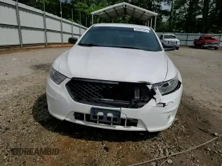 2015 Ford Police Interceptor с VIN 1FAHP2MK6FG100776, выставлен на аукционе Copart как лот 54352325 с пробегом 201 596 миль миль и Списание • Salvage title. История ставок и продаж доступна на DreamBid. Изображение 13.