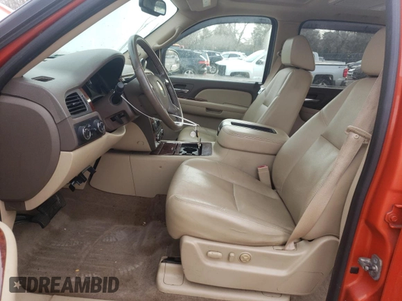 2009 Chevrolet Avalanche LTZ z VIN 3GNFK32049G275566, wystawiony jako Copart lot #48805985 z przebiegiem 107 752 mil mil oraz Czysty tytuł • Clean title. Historia ofert i sprzedaży dostępna na DreamBid. Obrazek 7.