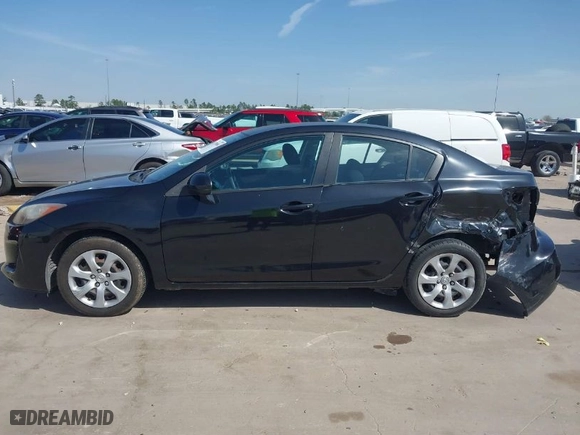 2012 Mazda Mazda3 i Sport with VIN JM1BL1UFXC1652286, listed as a IAAI auction lot 41730996 with NaN miles. Bid and sale history available at carsss.com. Image 15.