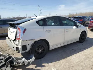 2015 Toyota Prius Four with VIN JTDKN3DU4F0460084, listed as a Copart auction lot 49380005 with 135,505 mi miles and Clean Title. Bid and sale history available at DreamBid. Image 3.