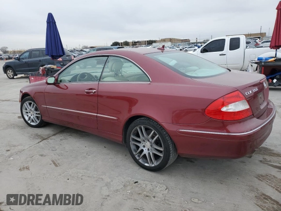 2008 Mercedes-Benz CLK 350 z VIN WDBTJ56H48F248361, wystawiony jako Copart lot #42920615 z przebiegiem 124 624 mil mil oraz Szkoda całkowita • Salvage title. Historia ofert i sprzedaży dostępna na DreamBid. Obrazek 2.