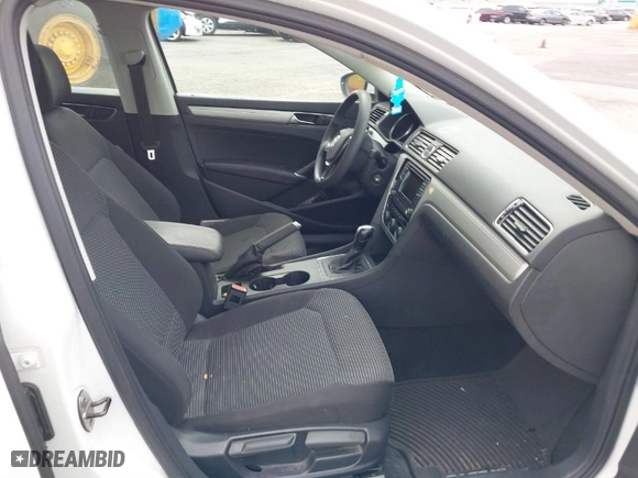 2017 Volkswagen Passat 1.8T S with VIN 1VWAT7A36HC043259, listed as a IAAI auction lot 41733937 with 63,426 mi miles. Bid and sale history available at carsss.com. Image 5.