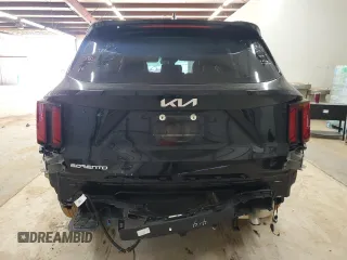 2024 Kia Sorento S z VIN 5XYRL4JC9RG285366, wystawiony jako Copart lot #62534455 z przebiegiem Nie podano mil oraz Nie do naprawy • Non repairable. Historia ofert i sprzedaży dostępna na DreamBid. Obrazek 6.