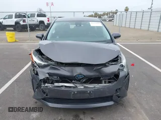 2018 Toyota Prius Two with VIN JTDKBRFU5J3595848, listed as a IAAI auction lot 41559864 with 190,346 mi miles and . Bid and sale history available at carsss.com. Image 12.