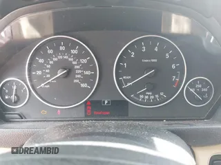 2013 BMW 3 Series 328i с VIN WBA3A5G59DNP23439, выставлен на аукционе IAAI как лот 42387526 с пробегом 178 524 миль миль и . История ставок и продаж доступна на DreamBid. Изображение 7.