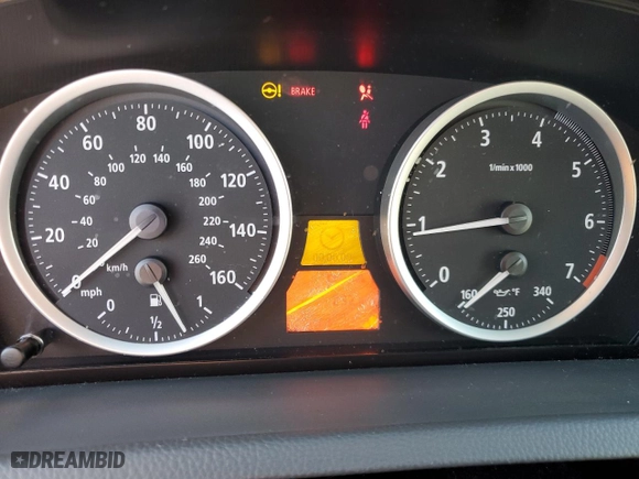 2005 BMW 6 Series 645Ci with VIN WBAEK73415B325739, listed as a Copart auction lot 86249364 with 85,651 mi miles and Salvage Title. Bid and sale history available at carsss.com. Image 9.