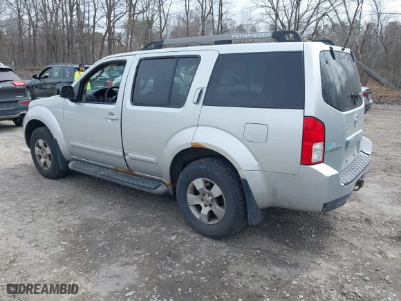 2005 Nissan Pathfinder LE with VIN 5N1AR18W65C779060, listed as a IAAI auction lot 41891214 with 192,842 mi miles. Bid and sale history available at carsss.com. Image 3.