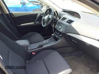 2013 Mazda 3 i Sport z VIN JM1BL1UPXD1851753, wystawiony jako IAAI lot #42349951 z przebiegiem 205 264 mil mil oraz . Historia ofert i sprzedaży dostępna na DreamBid. Obrazek 5.
