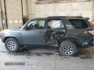 2022 Toyota 4Runner TRD Off Road Premium with VIN JTERU5JR8N6024617, listed as a IAAI auction lot 41120404 with 53,431 mi miles and . Bid and sale history available at DreamBid. Image 15.