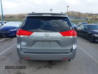2014 Toyota Sienna LE AAS with VIN 5TDKK3DC2ES440251, listed as a IAAI auction lot 41803952 with 88,691 mi miles. Bid and sale history available at carsss.com. Image 16.