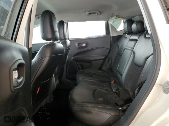 2019 Jeep Compass Trailhawk with VIN 3C4NJDDB9KT670934, listed as a Copart auction lot 48968305 with 101,129 mi miles and Clean Title. Bid and sale history available at carsss.com. Image 11.